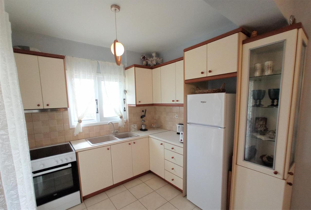 G Apartment In Agia Efimia エクステリア 写真