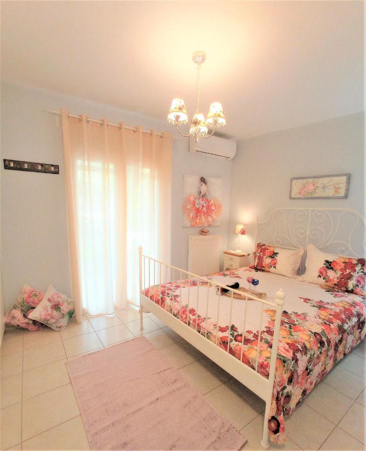 G Apartment In Agia Efimia エクステリア 写真